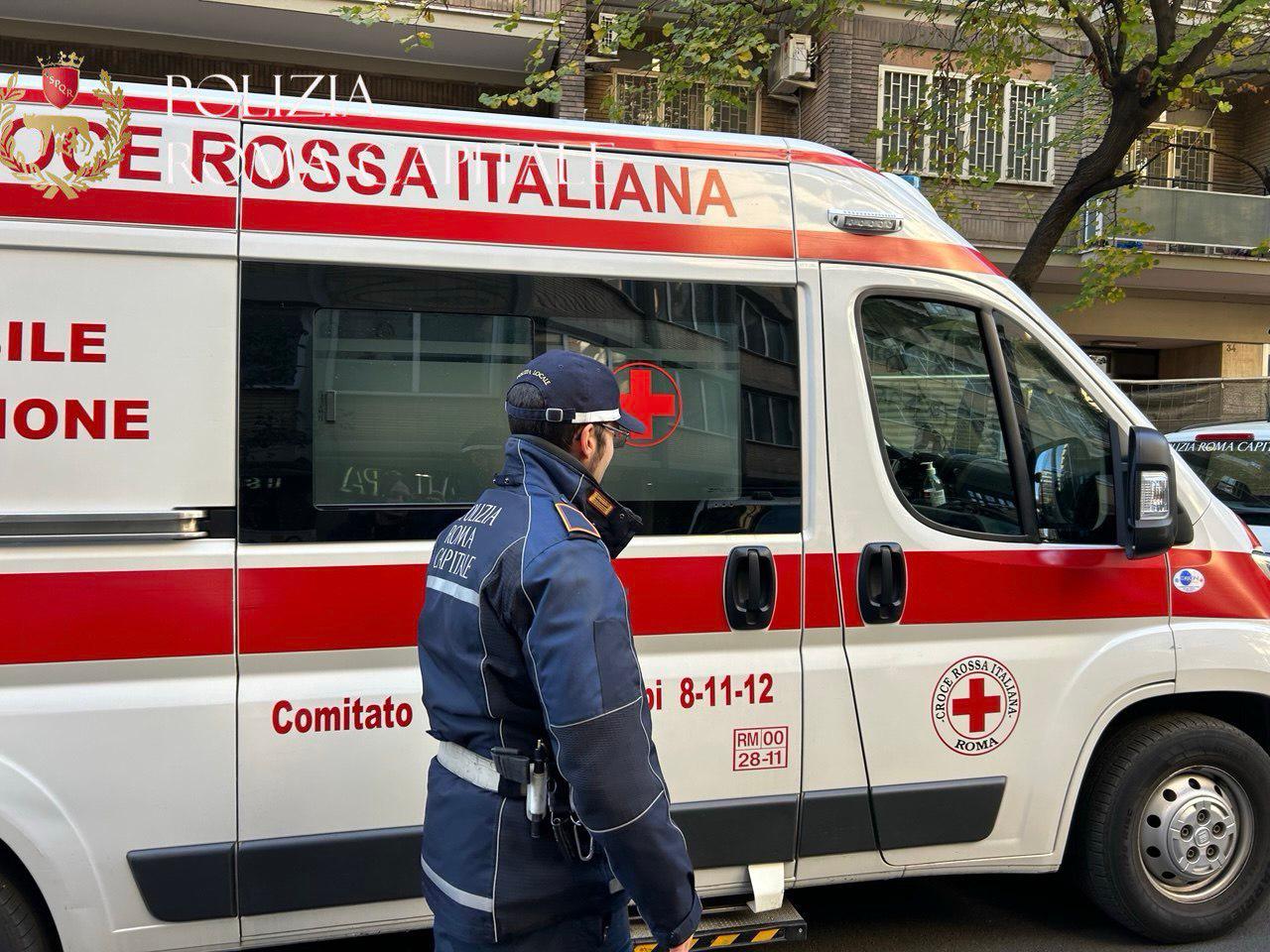 Uomo colto da malore alla guida il giorno di Natale, salvato dalla Polizia Locale