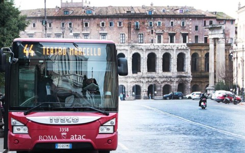 A Roma il biglietto del bus salirà a 2 euro