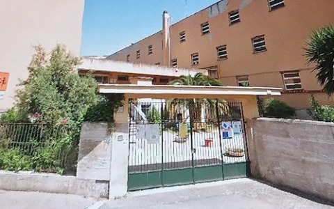 Aggressione a uno studente nella scuola media Winckelmann: intervento della preside