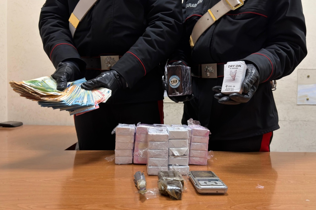 Aggressione per un Rolex, arrestato un 18enne a Roma