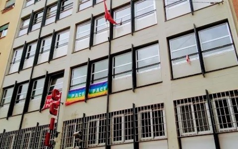 Colpi di pistola contro la sede della Cgil a Primavalle: cinque proiettili rinvenuti