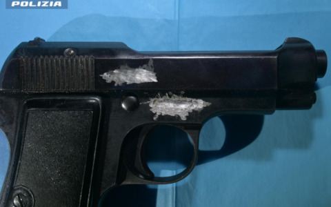 Fuga notturna e colpi d’arma da fuoco, arrestato un uomo a Roma