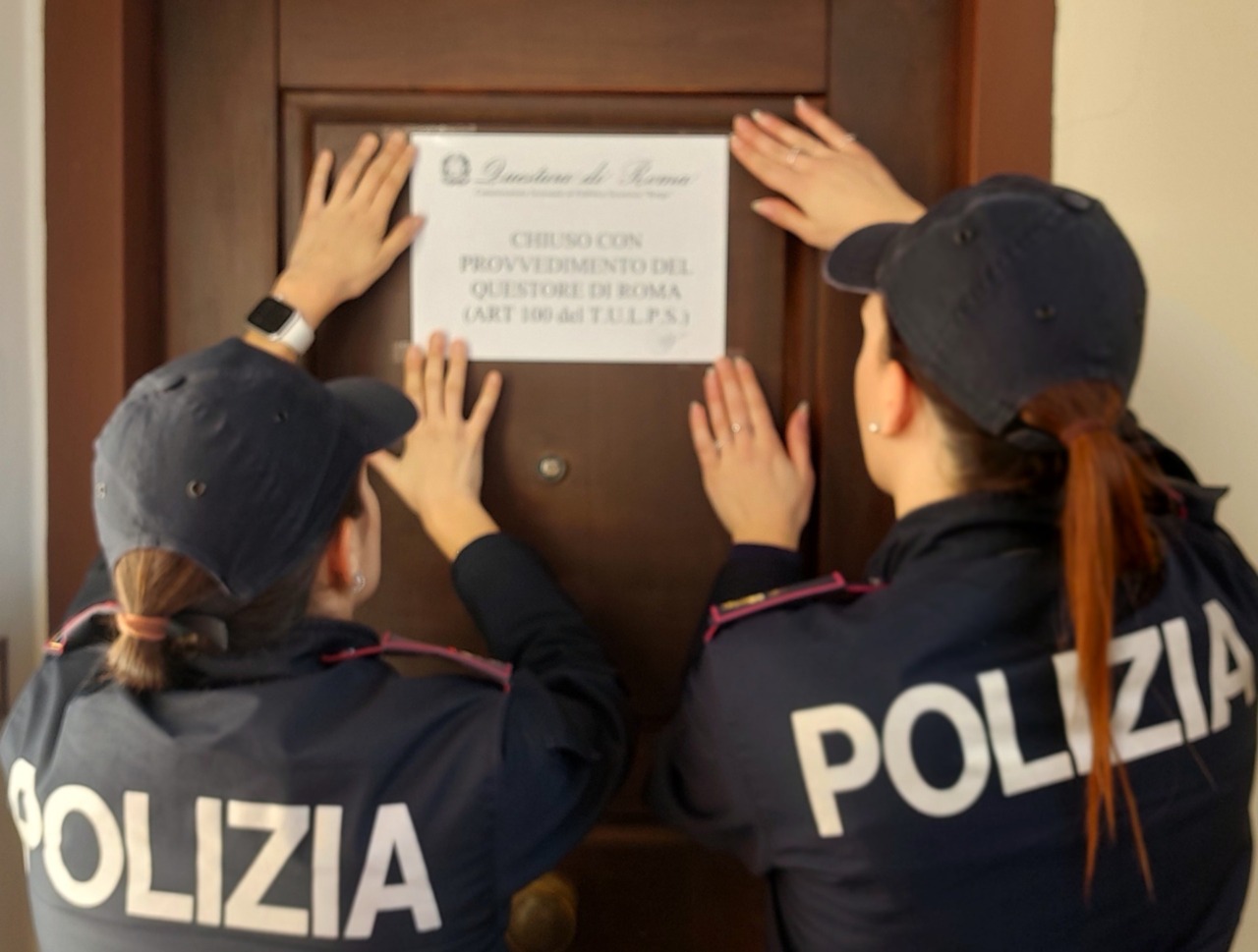 “Ghost house” vicino al Vaticano, sospesa l’attività