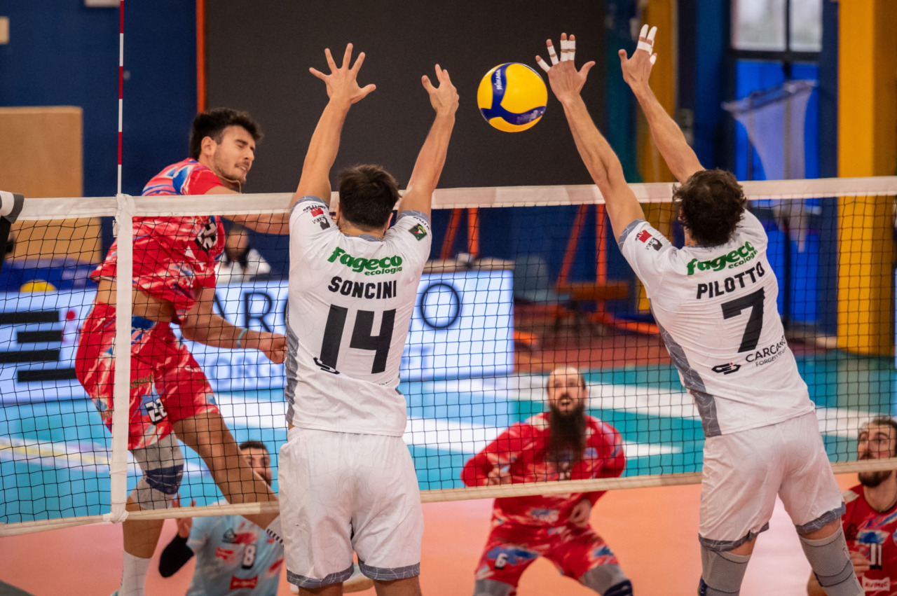 Il Viridex Sabaudia sfida Gioia del Colle: in palio il terzo posto