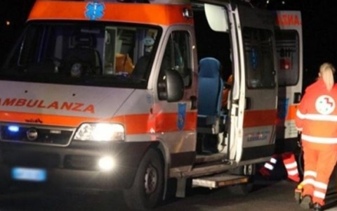 Incidente mortale sulla via Severiana, grave il figlio della coppia deceduta