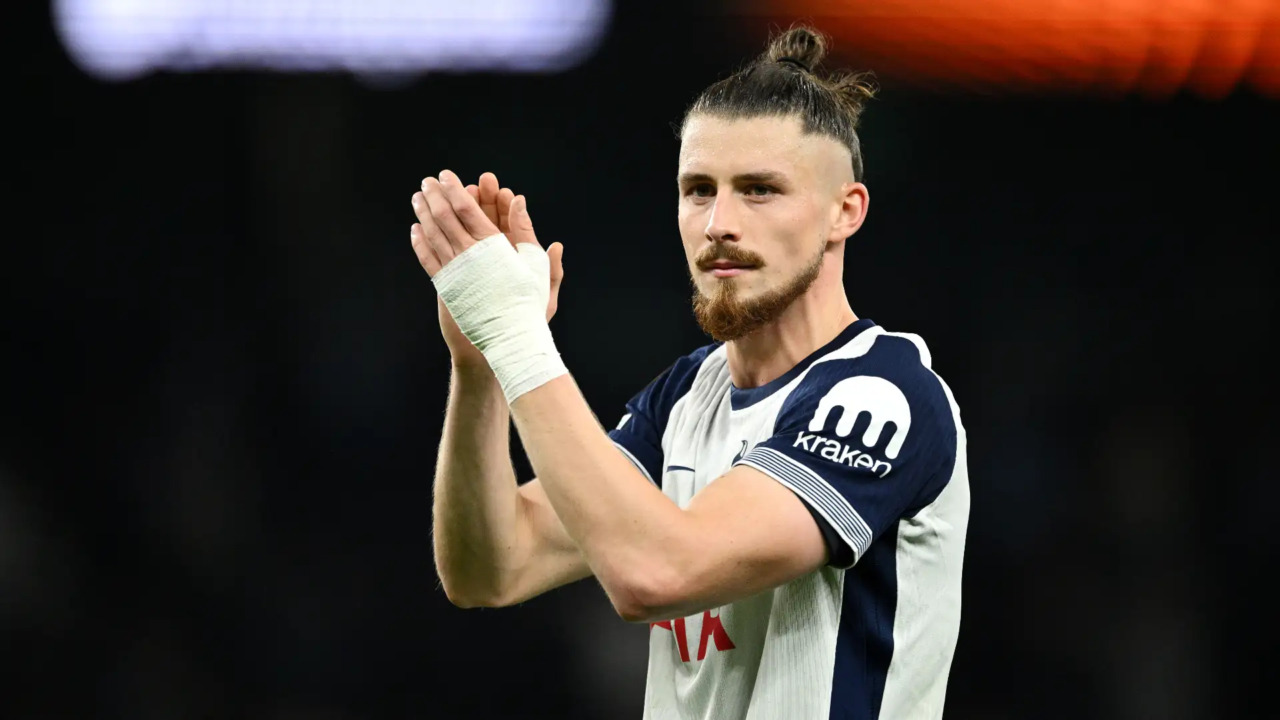 Infortunio per Hermoso, la Roma punta a Dragusin