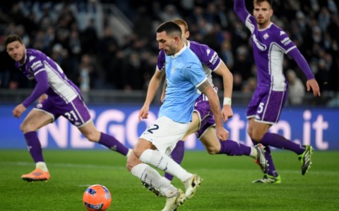 Lazio, pareggio in extremis contro la Fiorentina: finisce 2-2