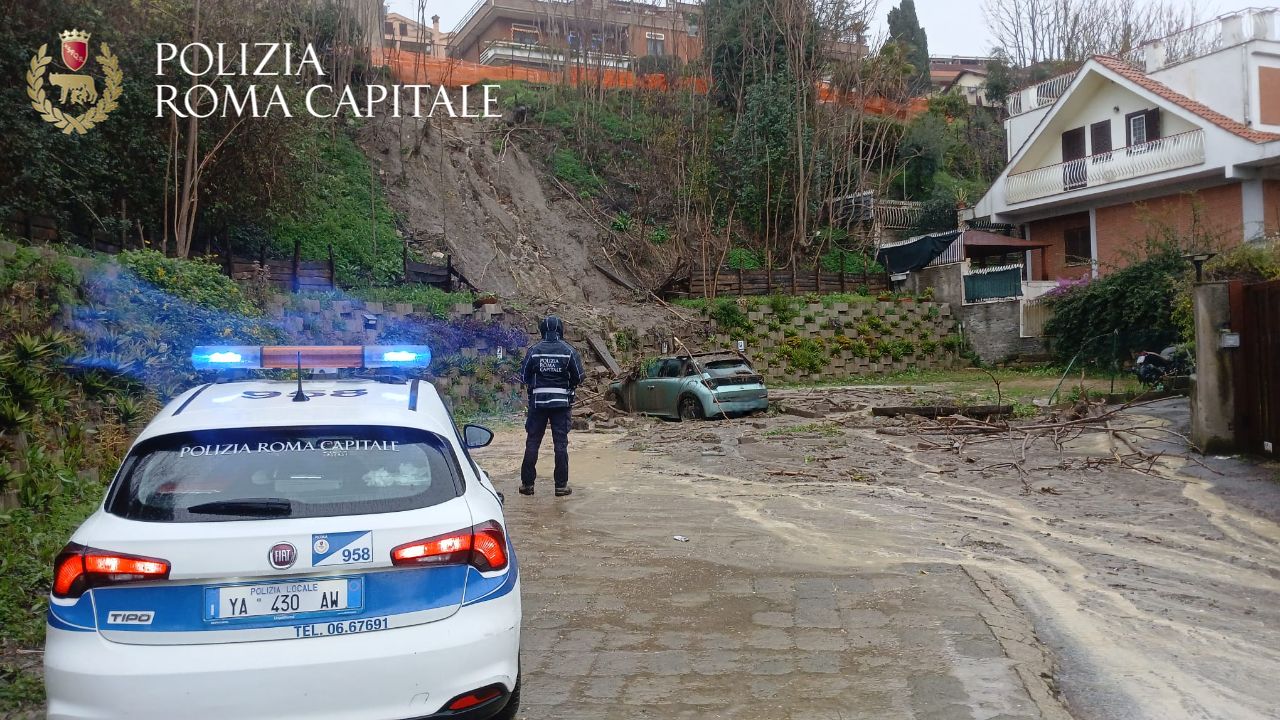 Maltempo a Roma: oltre 200 interventi della Polizia Locale