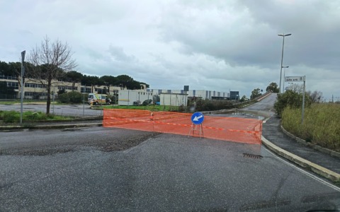 Maltempo, chiusura del cavalcavia di via delle Arti