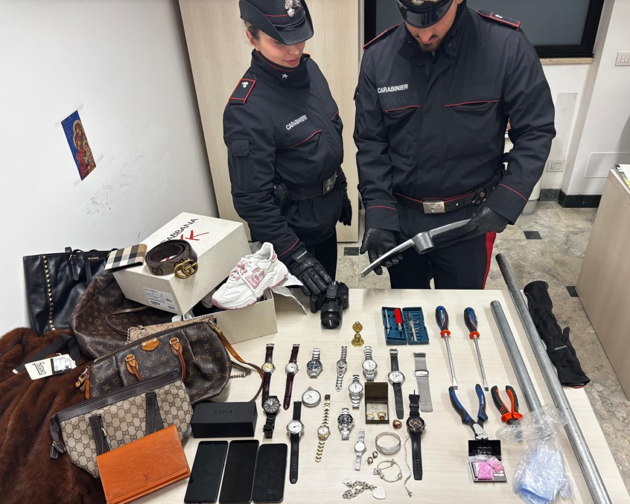 Operazione contro i furti a Ostia: numerosi arresti e denunce