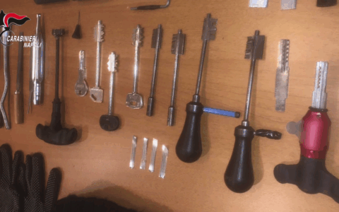 Operazione dei Carabinieri di Napoli: 38 arresti per furti in abitazione