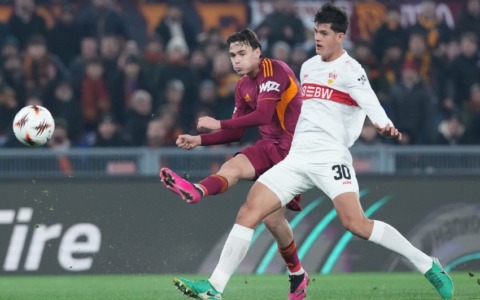 Roma batte Stoccarda 2-0 grazie a Pisilli, autore di una doppietta
