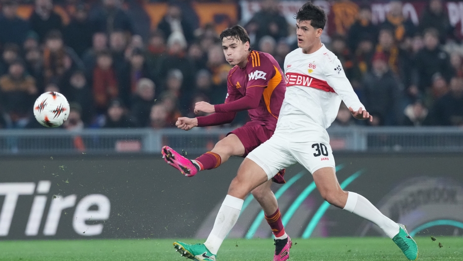 Roma batte Stoccarda 2-0 grazie a Pisilli, autore di una doppietta