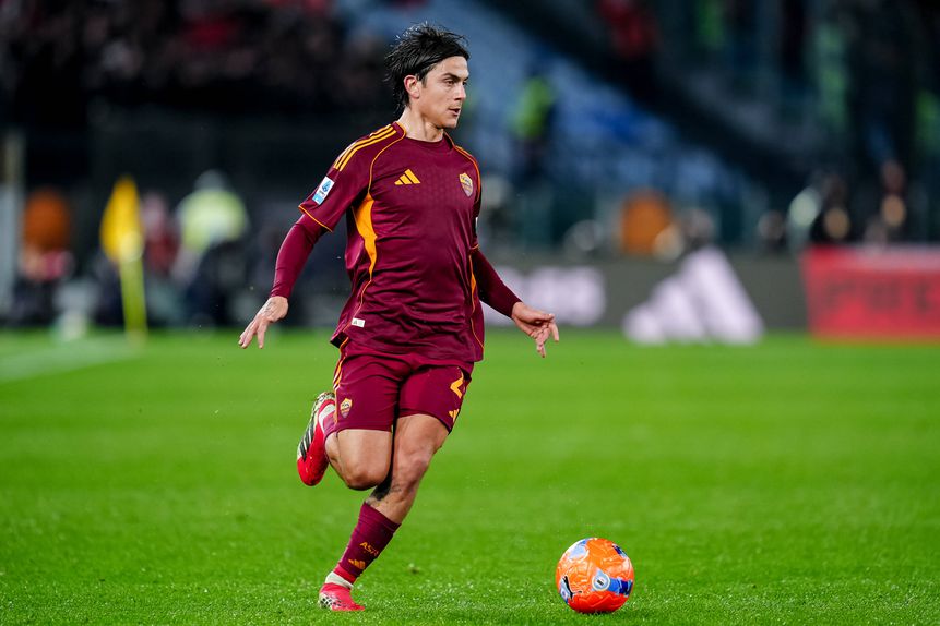 Roma, Dybala: nessuna lesione al ginocchio, solo infiammazione