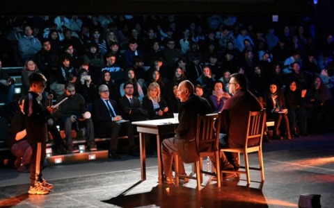 Sami Modiano parla agli studenti al Teatro Vascello di Roma