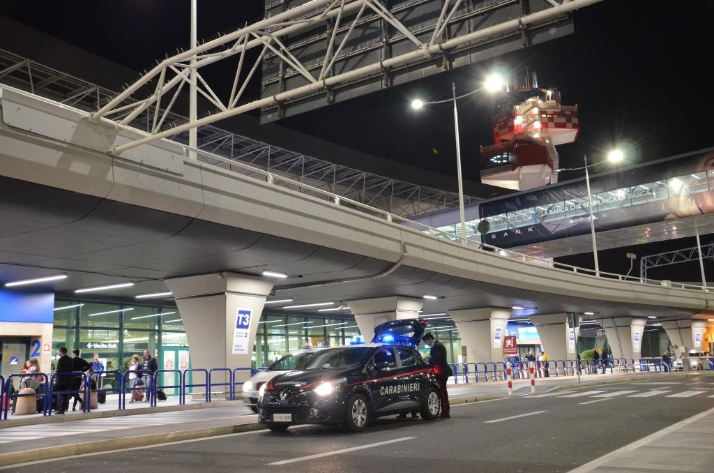 Sanzioni per 21 mila euro a Taxi e NCC abusivi all’Aeroporto di Fiumicino
