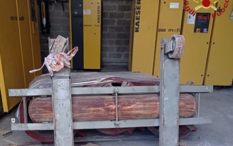 Un operaio di 40 anni perde la vita schiacciato da un trasformatore