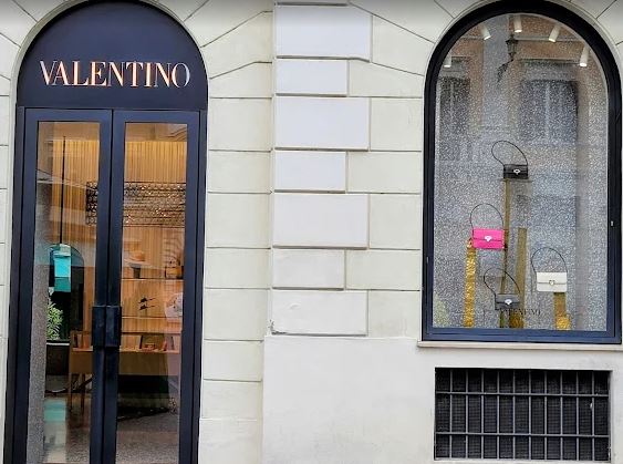 Arrestato il responsabile del furto alla boutique Valentino