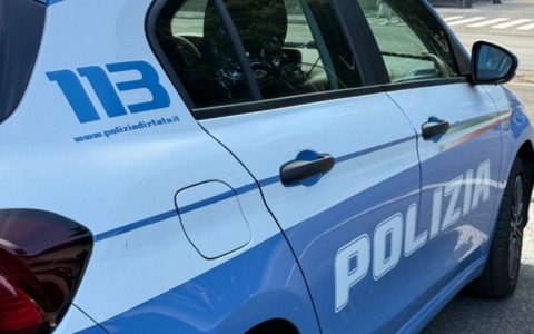 Arrestato un 48enne per acquisti con carta di credito rubata a un fattorino