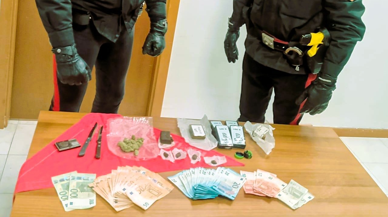 Carabinieri arrestano un 26enne per spaccio di droga ad Anzio