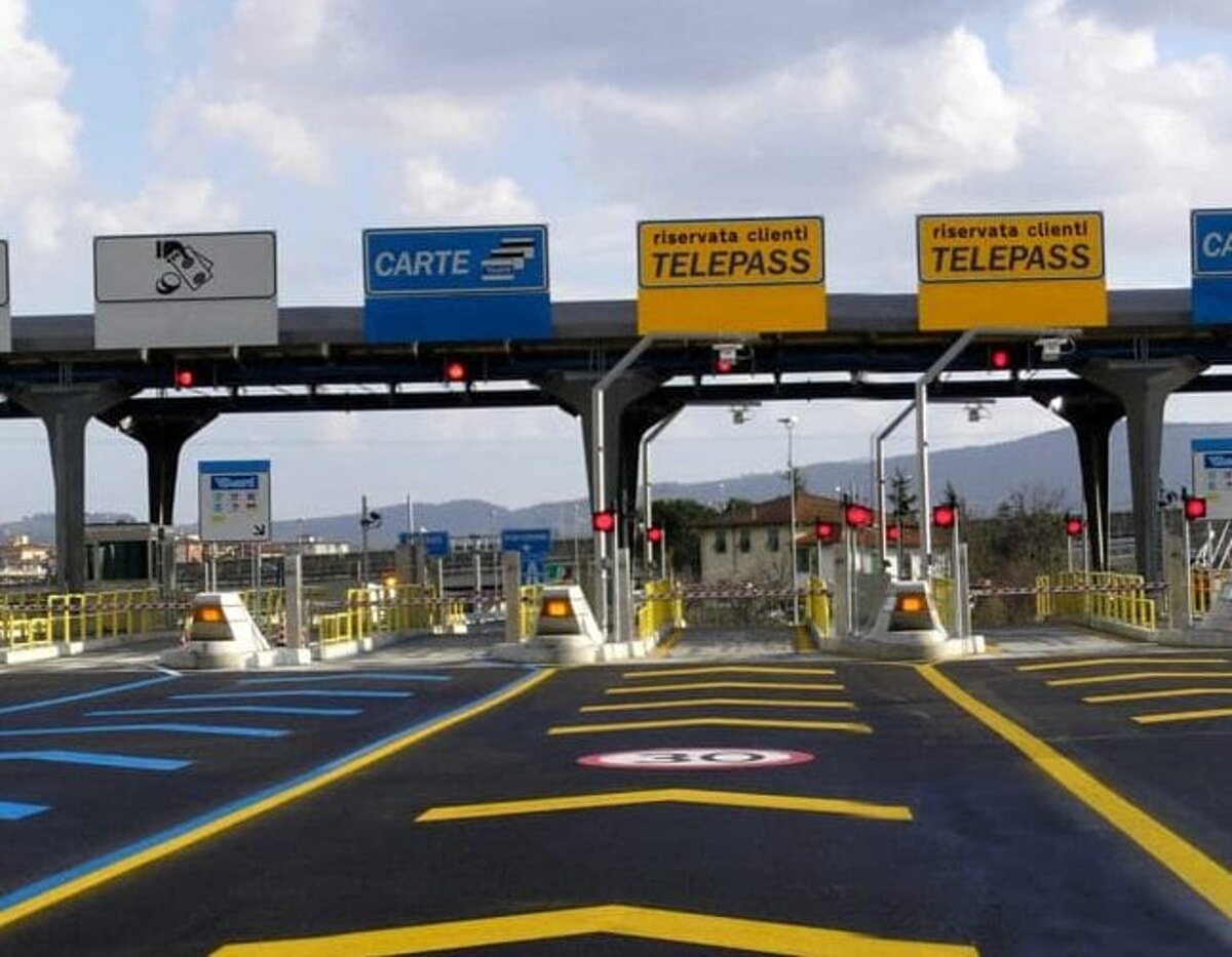 Chiusura notturna dell’entrata A1 Colleferro verso Napoli