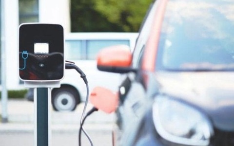 Dal 1° luglio permesso a pagamento per veicoli elettrici in ZTL