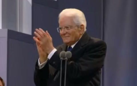 Francesca Lollobrigida trionfa con la medaglia d’oro, Mattarella la applaude