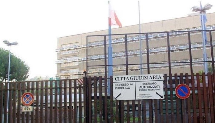 Indagini sulla strage di Crans: sequestrati i cellulari delle vittime italiane