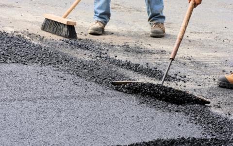 Interventi di manutenzione notturna sull’A12: chiusure previste