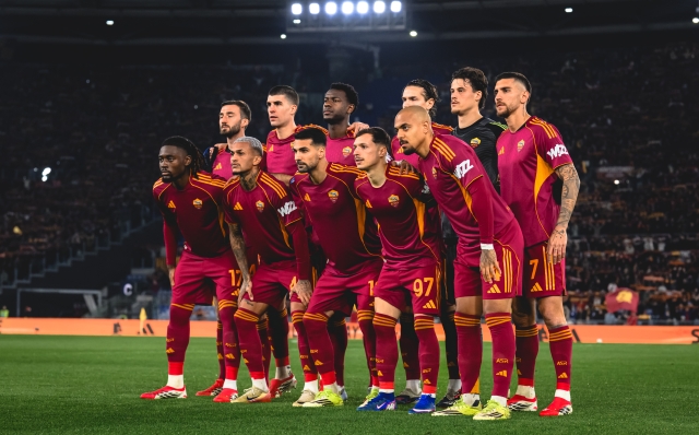 La Roma trionfa 3-0 contro la Cremonese e risale in classifica