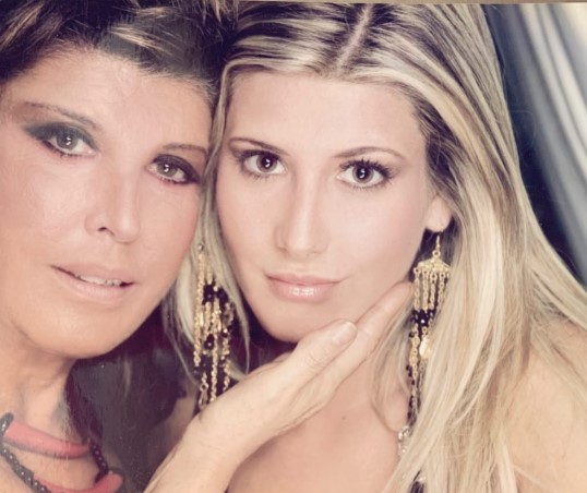 Patrizia De Blanck, la “Contessa” della TV italiana, ci lascia all’età di 85 anni