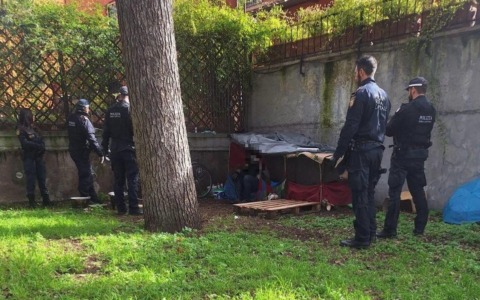 Ripristino del decoro nel parco di Colle Oppio: bonificate due aree