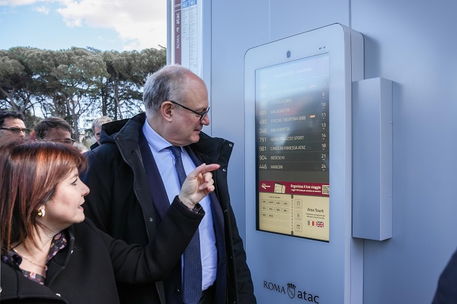 Riqualificato il capolinea bus di Cornelia