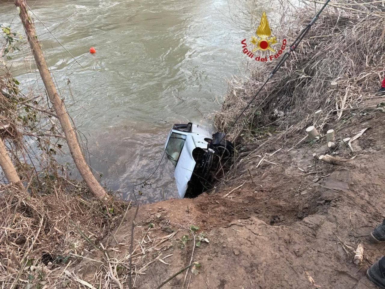Ritrovata l’auto del 31enne scomparso a Tivoli nel fiume Aniene