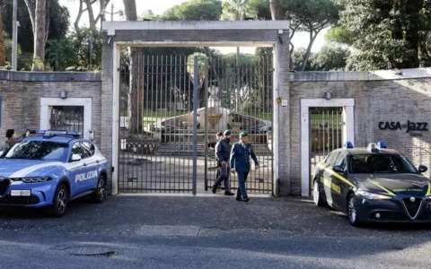 Ritrovata una scala sotterranea alla Casa del Jazz di Roma