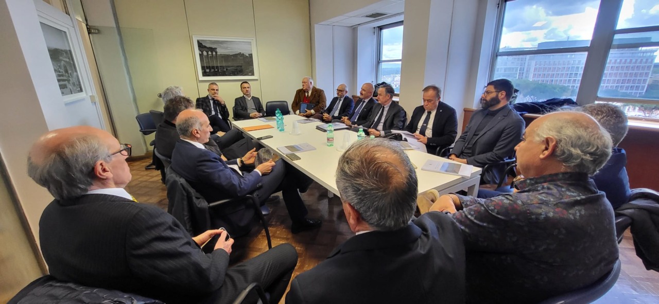 Riunione in Regione per l’aeroporto di Aquino