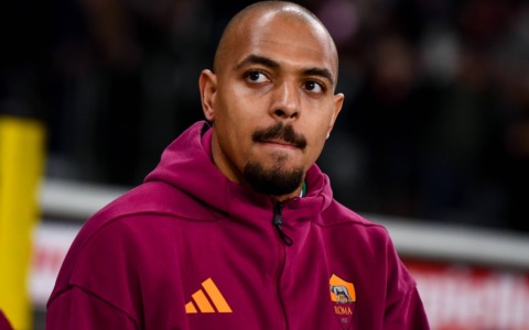 Roma supera il Cagliari: Malen segna due gol e porta i giallorossi al successo