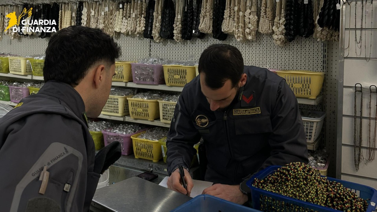 Sequestrati 4 milioni di prodotti non sicuri alla Stazione Termini