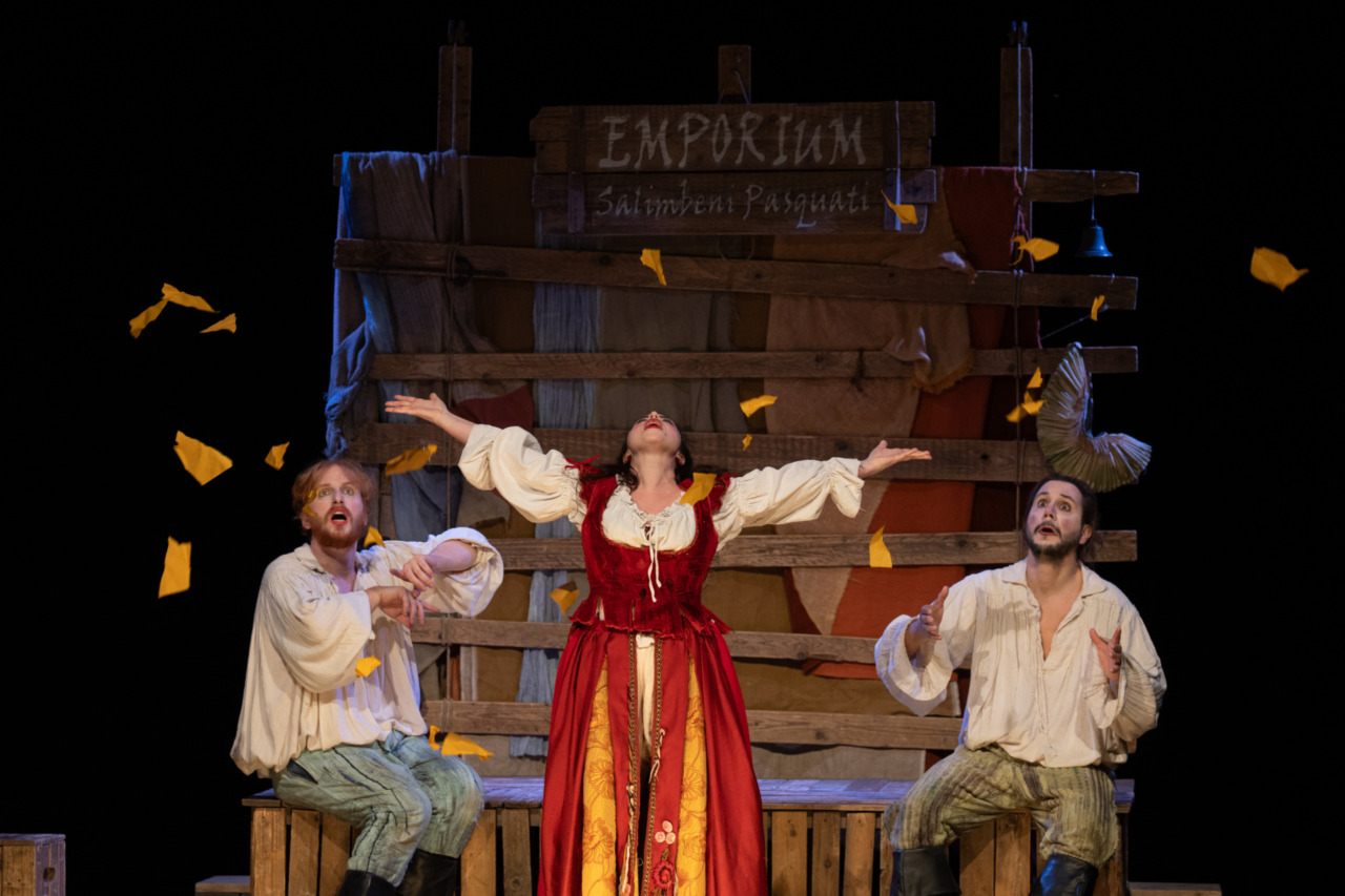 Una reinterpretazione comica di “Romeo e Giulietta. L’amore è saltimbanco”