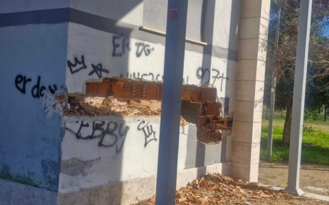 Vandalismi al Parco Labia, la ferma condanna dei consiglieri