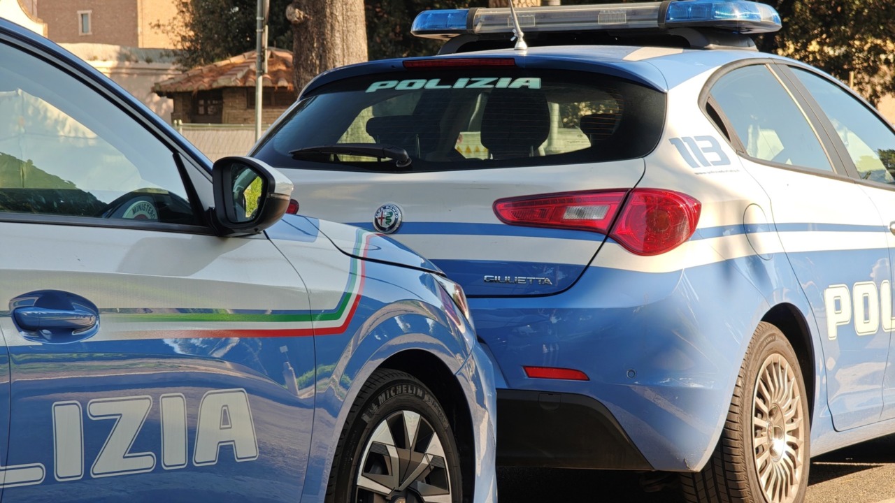 Aggressione alla moglie di un agente DIA: tre rapinatori in azione
