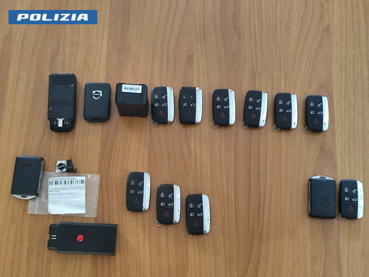 Arrestata banda di ladri di auto di lusso a Roma