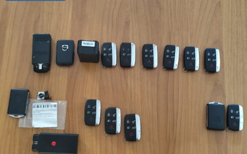 Arrestata banda di ladri di auto di lusso a Roma