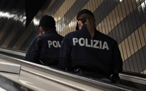 Arrestati cinque individui per rapine e spaccio alla Stazione Termini