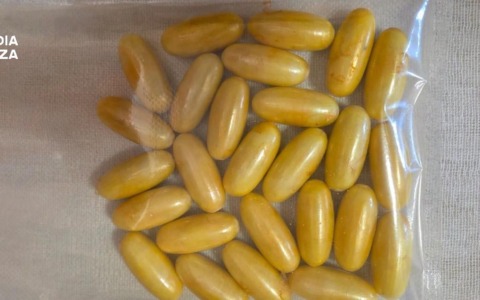 Arrestato al Fiumicino: 25 ovuli di cocaina ingeriti dal Gambia