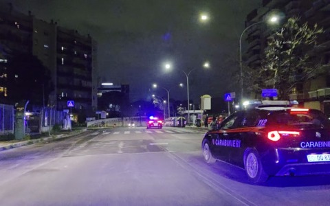 Arrestato spacciatore dopo un inseguimento: sequestrati quasi un chilo di droga