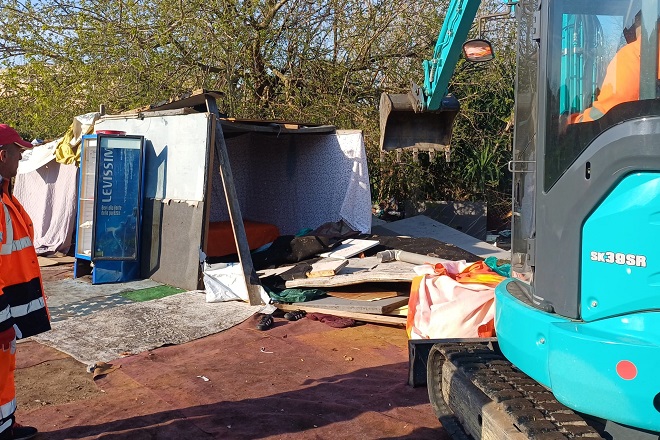 Avviata la rimozione di 300 tonnellate di rifiuti nel Parco Prenestino