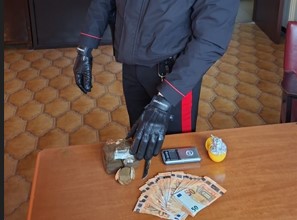 Carabinieri fermano un 57enne spacciatore in bicicletta