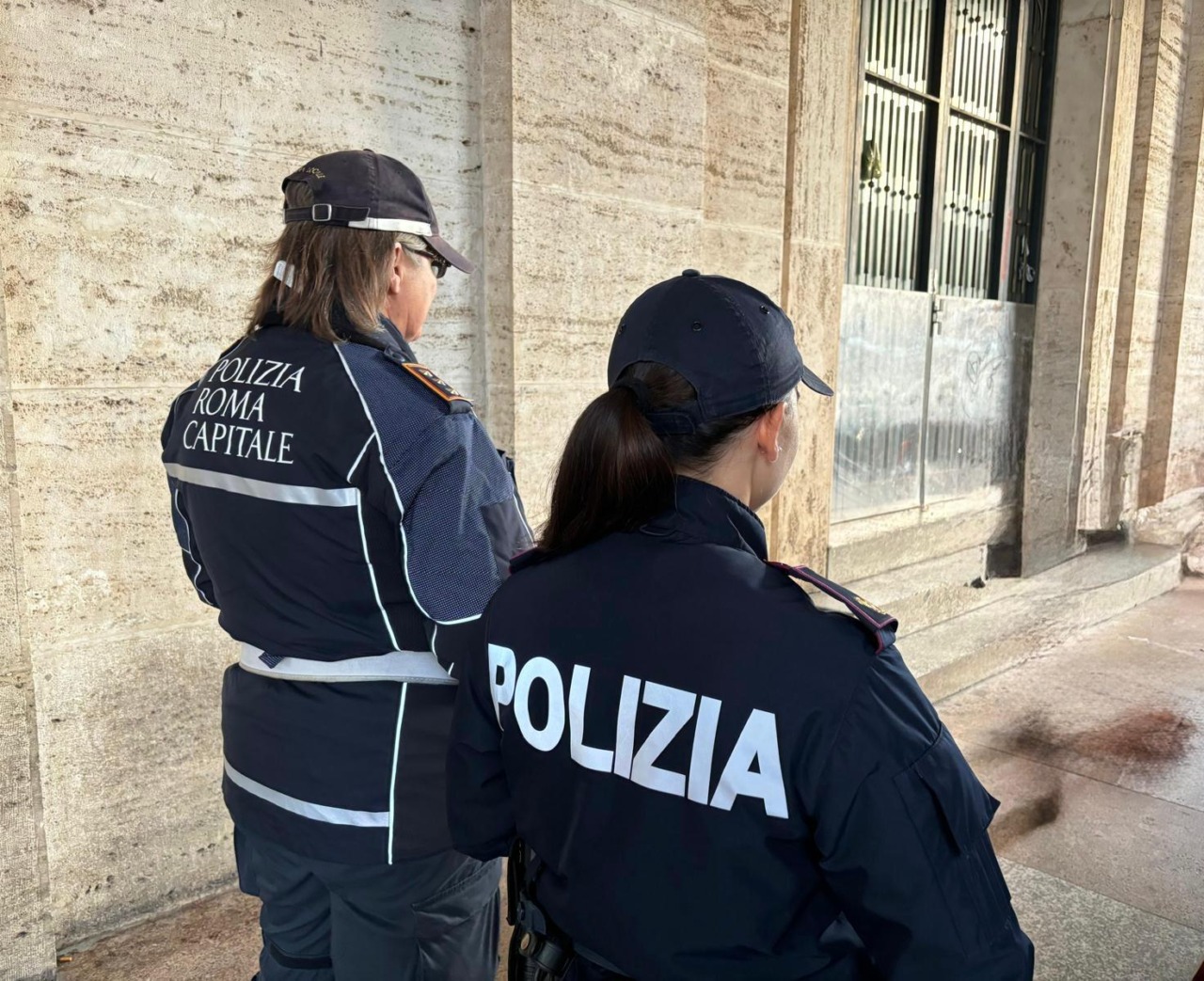 Controlli a Cipro: sigilli a locale per alcool a minorenni e droga