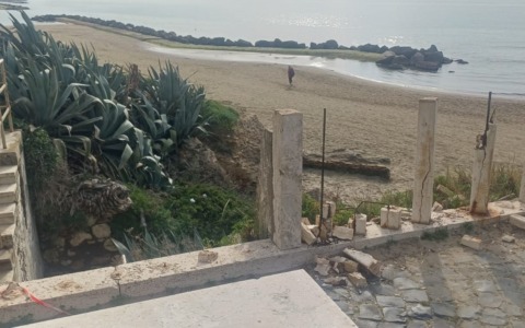 Devastate le balaustre di piazzale Caduti di Nassiriya, l’assessore Di Dionisio: “Identificheremo i colpevoli”